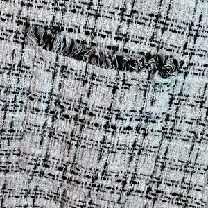 Channel Jackie O style vibes!